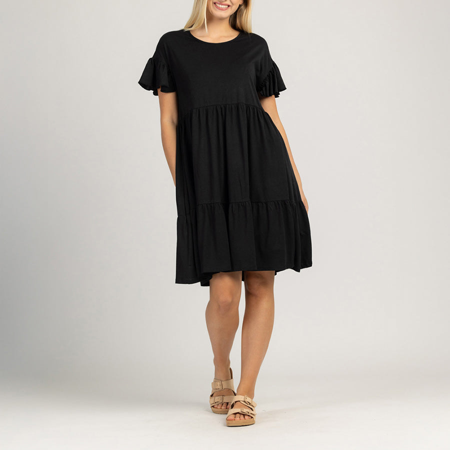 DAMENKLEID MIT KURZEN PLISSIERTEN ÄRMELN – SOLERA