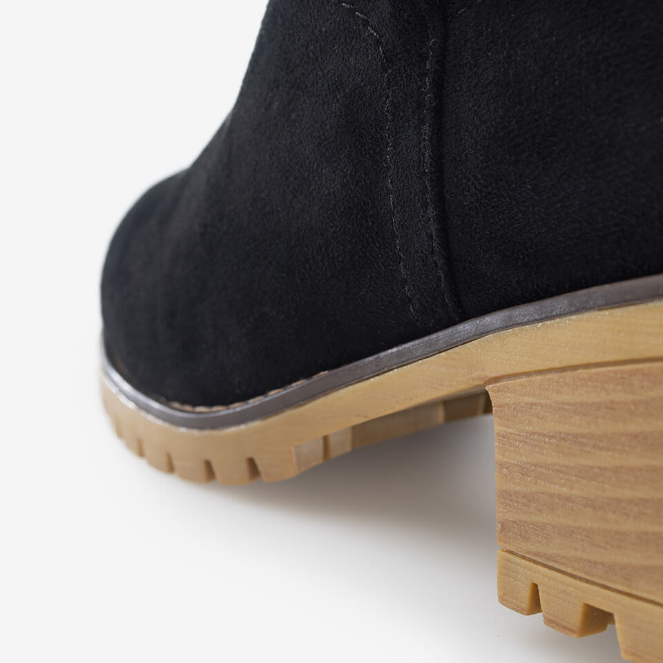 HOHE GEFÜTTERTE STIEFEL NOEL